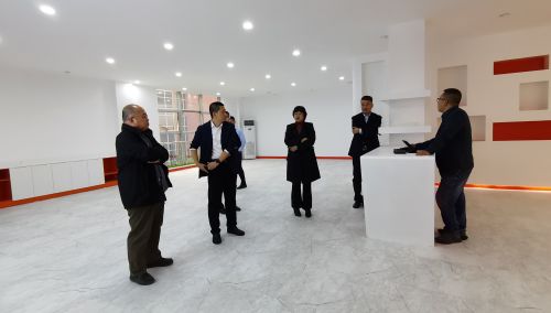 中國(guó)移動(dòng)青島分公司參觀 (2).jpg